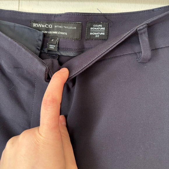 🎉4/30$🎉RW&CO Navy Stretch Trousers - Size 8 - Picture 2 of 5